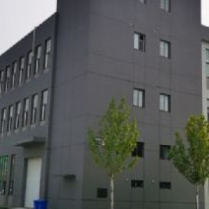 承接北京外迁企业独栋厂房首层8.2米，大产权可贷款可环评